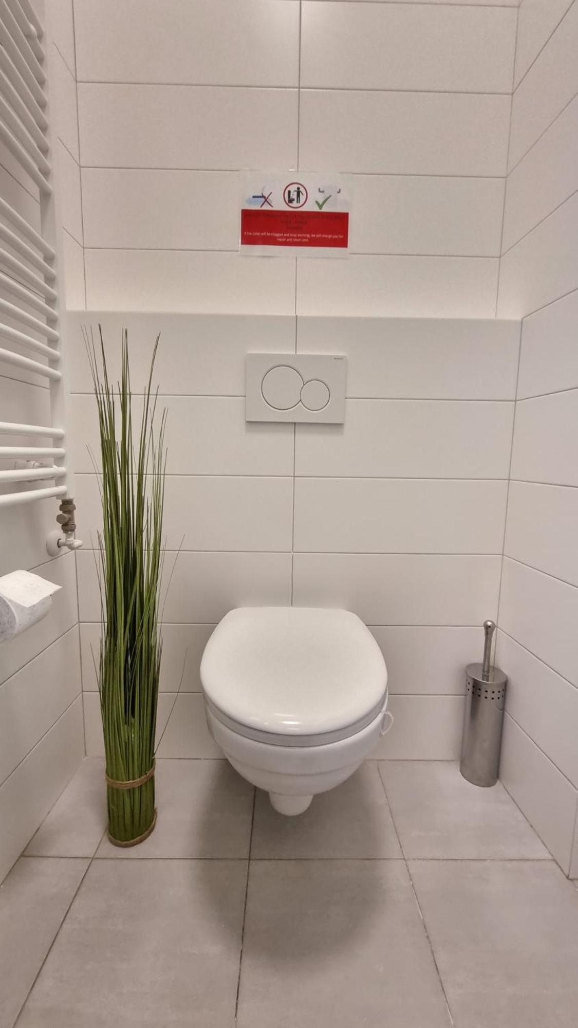 Finnem Rentals Tyrsova Prag Exteriör bild