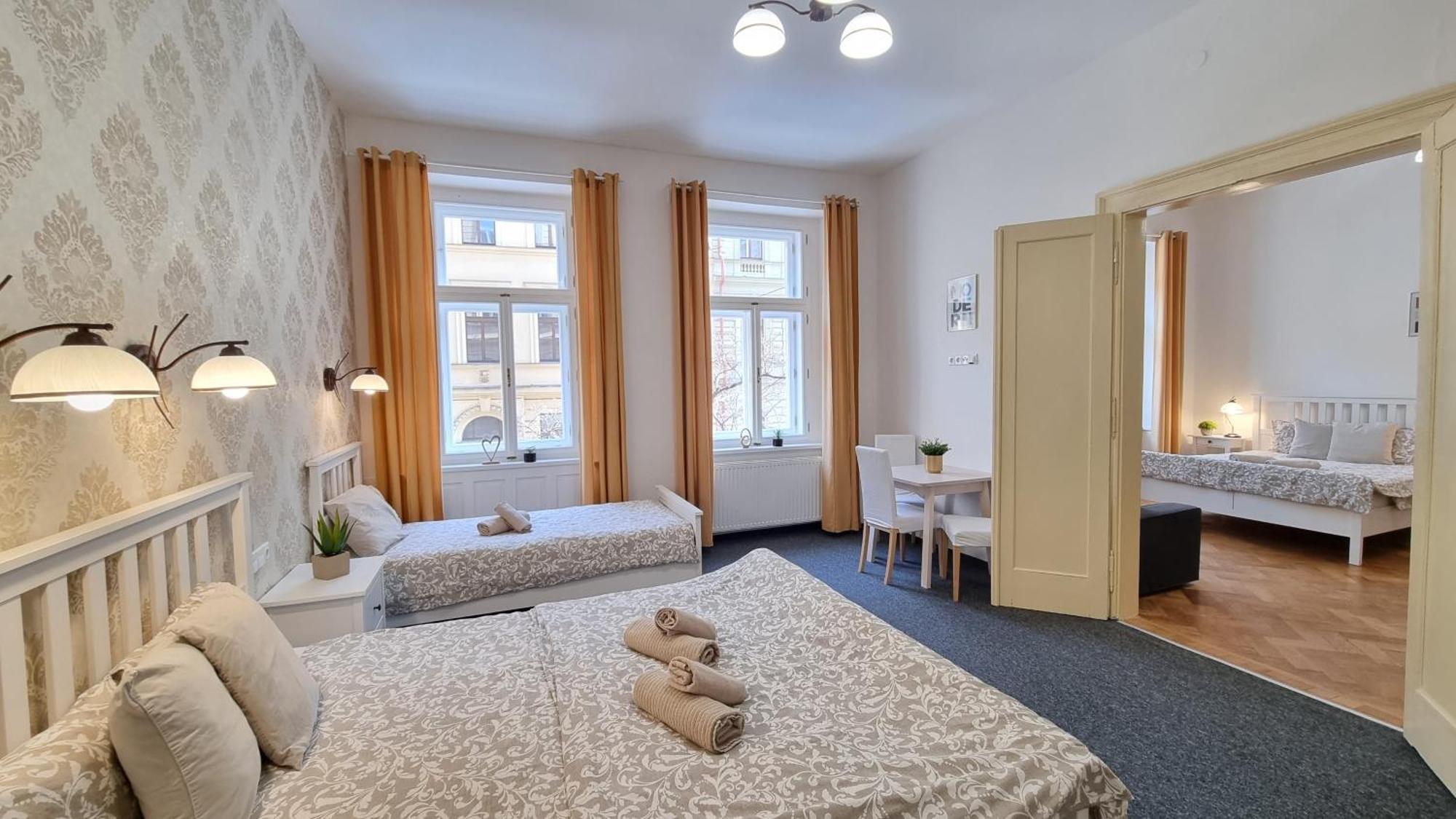 Finnem Rentals Tyrsova Prag Exteriör bild